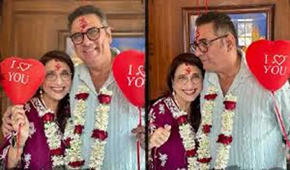 बोमन ईरानी ने पत्नी ज़ेनोबिया ईरानी को शादी की 40वीं सालगिरह की बधाई दी