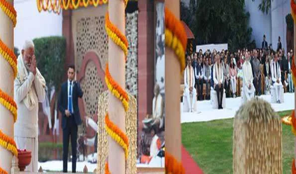 मोदी ने गांधी स्मृति में प्रार्थना सभा में भाग लिया