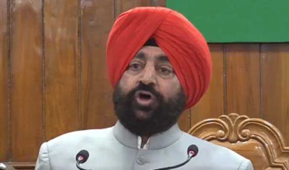 उत्तराखंड विस का बजट सत्र शुरू, राज्यपाल के अभिभाषण का विरोध