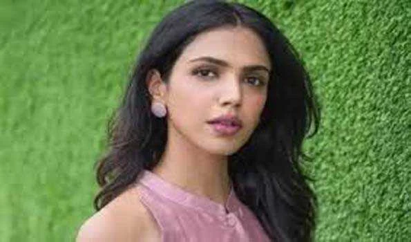 यशराज फिल्मस की फिल्म में काम करेंगी श्रिया पिलगांवकर