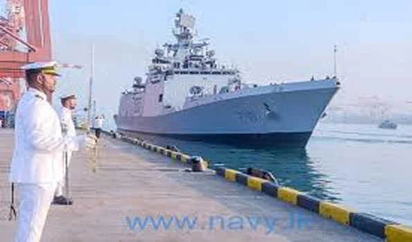 आईएनएस सह्याद्रि कोलंबो बंदरगाह पर पहुंचा