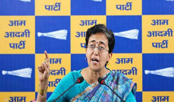 आतिशी ने निजी स्कूलों में फीस वृद्धि पर रोक लगाने की मुख्यमंत्री से माँग की