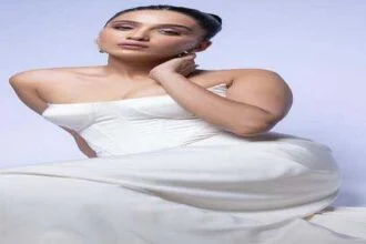 निर्मित कौर अहलूवालिया अपने