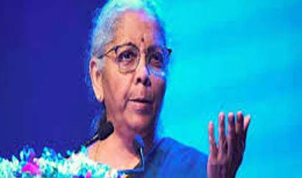 भारत अपनी नीतियों के साथ ‘वैश्विक व्यवधानों’ को पार कर जायेगा: सीतारमण