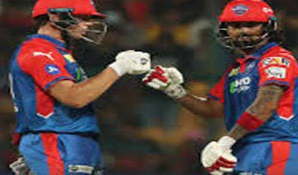 रॉयल चैलेंजर्स बेंगलुरु ने दिल्ली कैपिटल्स को छह विकेट से हराया