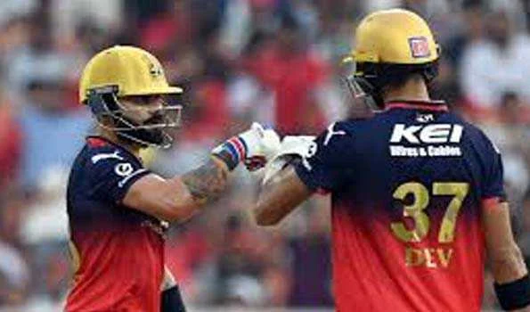 रॉयल चैलेंजर्स बेंगलुरु ने पंजाब किंग्स को सात विकेट से हराया