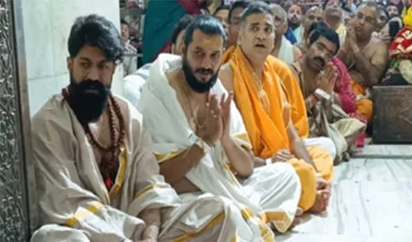 'रामायण' की शूटिंग शुरू करने से पहले यश ने महाकालेश्वर मंदिर में लिया आशीर्वाद