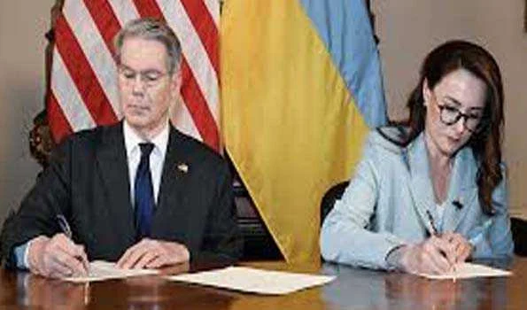 अमेरिका और यूक्रेन ने बहुप्रतीक्षित प्राकृतिक संसाधन समझौते पर हस्ताक्षर किये