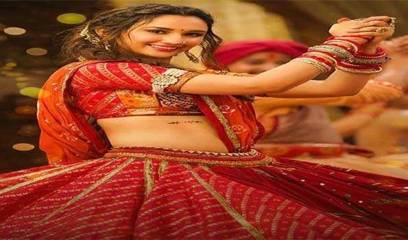 आकांक्षा शर्मा ने 45 डिग्री गर्मी में बिना एसी के शूट किया गाना