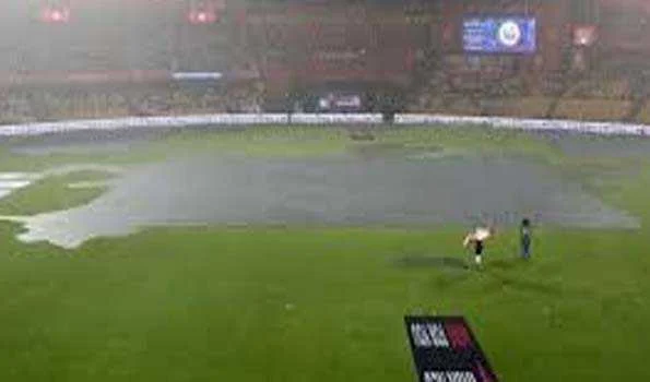 केकेआर-आरसीबी मैच बारिश में धुला