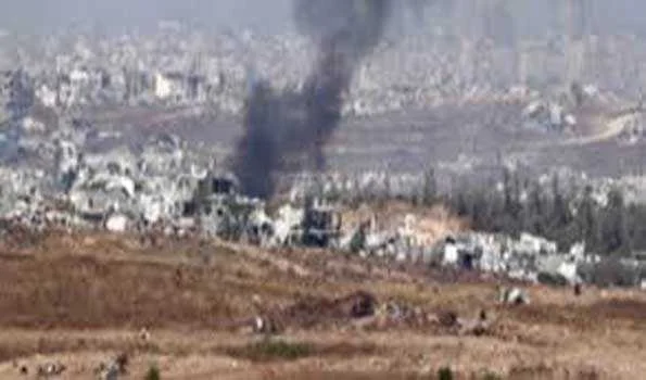 गाजा पट्टी पर इज़रायली हमलों में कम से कम 64 फ़िलिस्तीनी मारे गए