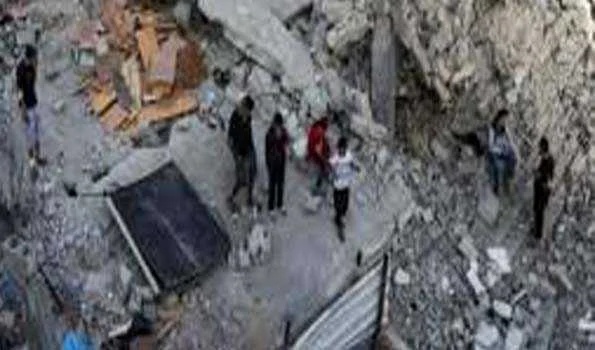 गाजा पर इजरायली हमलों में लगभग 40 लोगों की मौत: रिपोर्ट