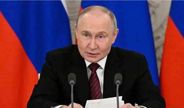 पुतिन ने यूक्रेन के साथ वार्ता के लिए रूसी प्रतिनिधिमंडल के गठन को मंजूरी दी