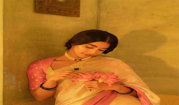 पूजा हेगड़े ने वरुण धवन और मृणाल ठाकुर के साथ लंदन में