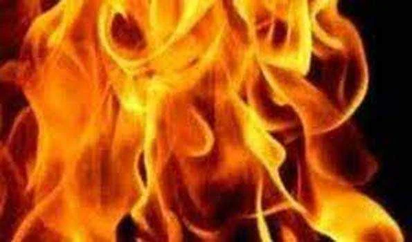 ब्रिस्बेन में आग में झुलसे दो लोग