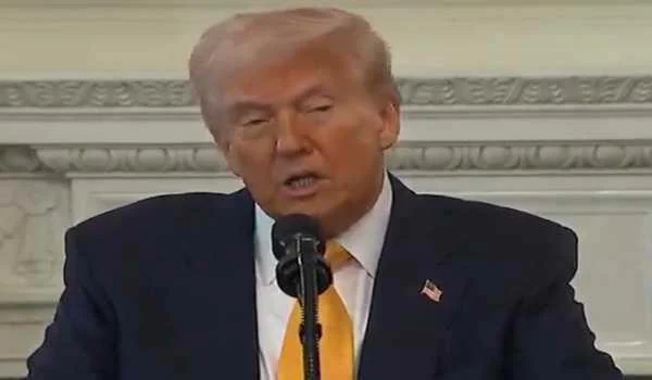 अमेरिकी राष्ट्रपति ने “ फेक न्यूज” के लिए सीएनएन और न्यूयार्क टाइम्स की आलोचना की