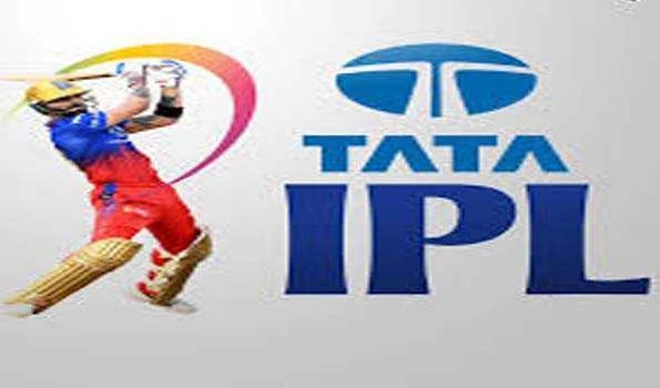 आईपीएल में इस बार 100 बल्लेबाजों कुल 1294 छक्के जड़े