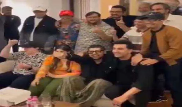 आमिर ख़ान ने अपने घर पर एक शानदार म्यूज़िकल नाइट होस्ट की