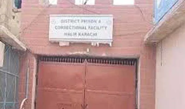 कराची में पाक मलीर जिला जेल से 200 कैदी भाग निकले, 78 फिर से पकड़े गए