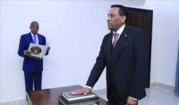 कामिल इदरीस ने ली सूडान के प्रधानमंत्री पद की शपथ