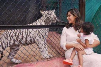 राम चरण और उपासना ने क्लिन कारा का जन्मदिन मनाया