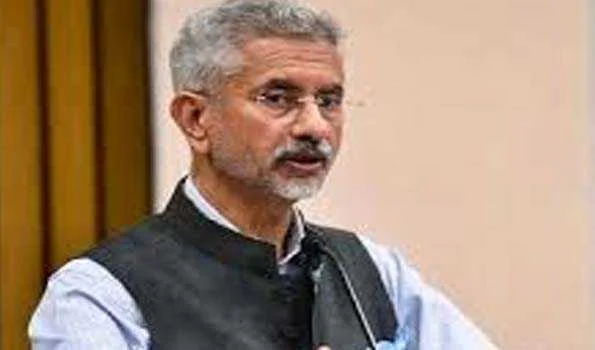 देश के आगे एक परिवार को तवज्जों देने के लिए संविधान और लोकतंत्र को कुचला गया : जयशंकर