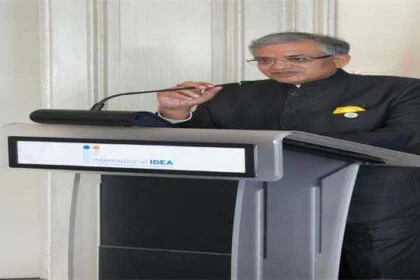 मतदाता सूची के अद्यतन के 15 दिन के अंतर जारी हो जाएगा मतदाता को फोटो पहचान-पत्र: चुनाव आयोग