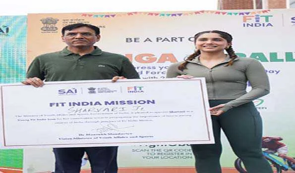 शर्वरी बनीं ‘यंग फिट इंडिया आइकन’
