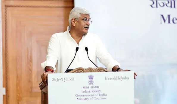 कश्मीर में पर्यटक फिर से आने लगे : गजेंद्र सिंह शेखावत