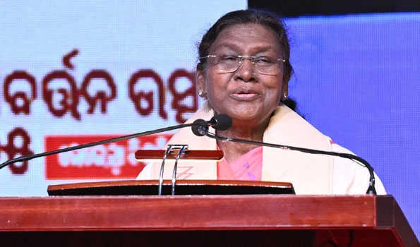 शिक्षा प्रणाली को समृद्ध बनाने में भारतीय भाषाओं की अहम भूमिका : मुर्मू