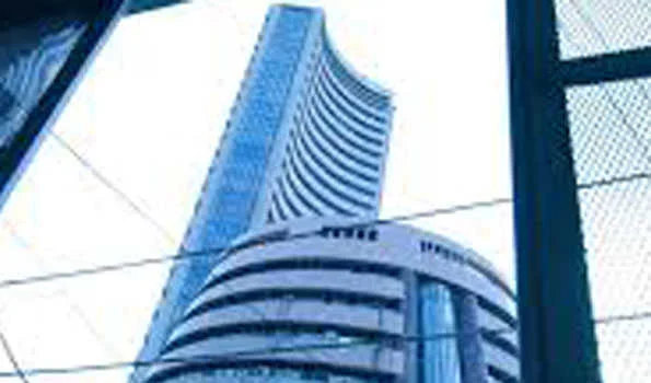 शेयर बाजारों में गिरावट जारी, आईटी, आटो शेयरों में बिकवाली के दबाव से सेंसेक्स, निफ्टी  लुढ़के