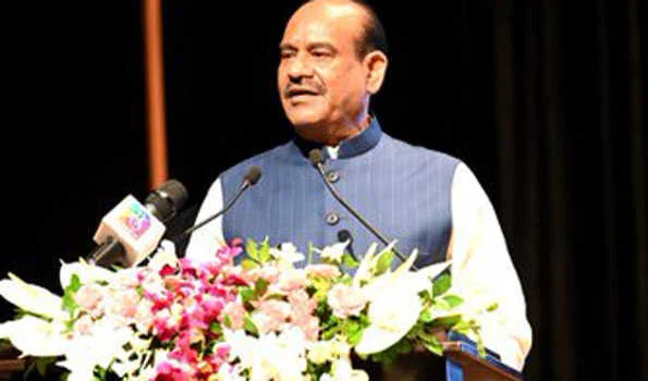 स्थानीय निकायों में हर समस्या पर हो खुलकर चर्चा : बिरला