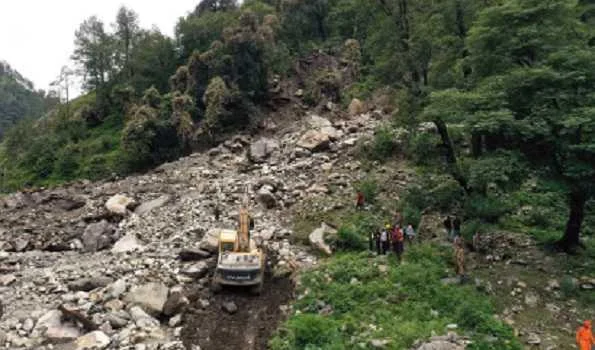 हिमाचल में बादल फटने और भूस्खलन की घटनाओं में 10 मरे, 34 लापता