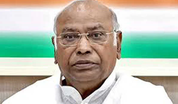 अगस्त क्रांति दिवस पर खरगे ने आजादी के शहीदों को किया नमन