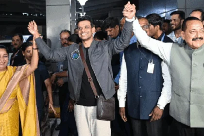 ऐतिहासिक अंतरिक्ष मिशन से लौटे शुक्ला का स्वदेश आगमन पर भव्य स्वागत