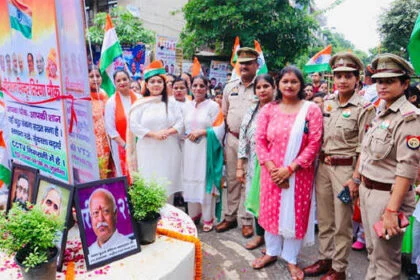 महिला समूह ने साहिबाबाद के