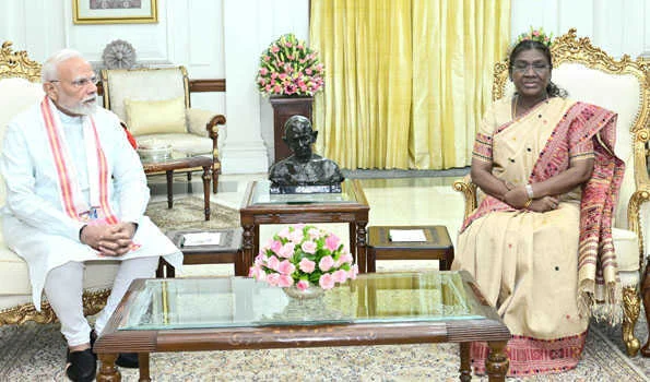 मोदी और शाह ने मुर्मु से अलग-अलग की मुलाकात