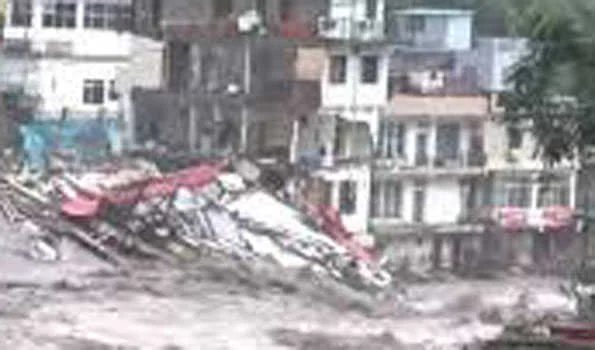 उत्तराखंड : बादल फटने से 13 की मौत, तीन घायल, 16 लापता