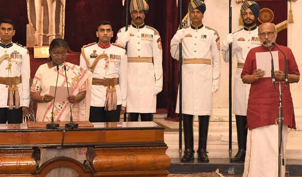 चंद्रपुरम पोन्नुसामी राधाकृष्णन ने उप राष्ट्रपति पद की शपथ ली