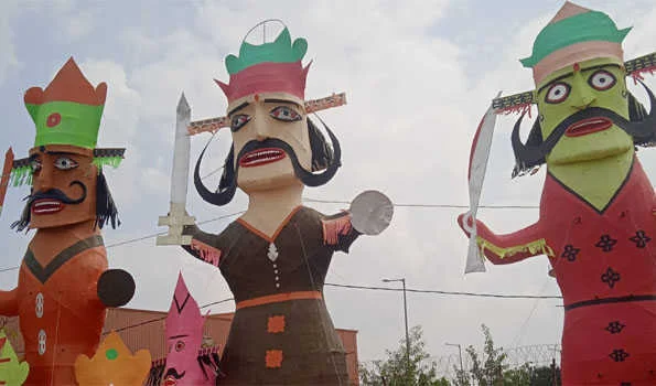 दशहरे पर जयपुर में दस हजार से अधिक रावण के पुतले किए गए तैयार