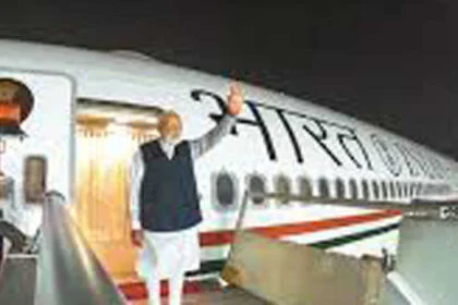 मोदी जापान और चीन की चार दिन की सफल यात्रा के बाद स्वदेश रवाना
