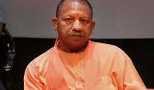 योगी ने जीएसटी रिफॉर्म को लेकर व्यापारियों और ग्राहकों से किया संवाद