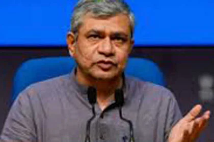 अश्विनी वैष्णव ने चक्रवात