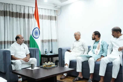 बिरला ने की पेयजल कार्यों की समीक्षा