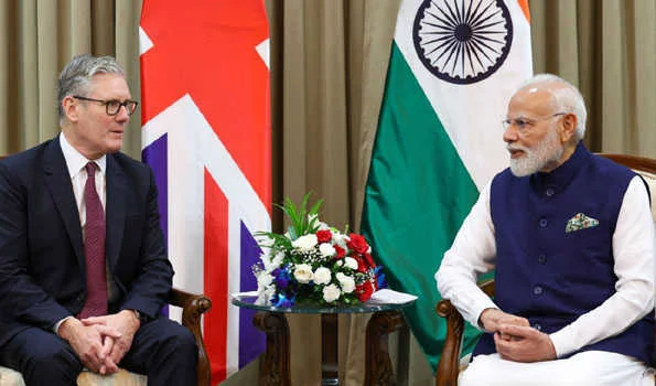 मोदी ने मुंबई में ब्रिटेन के प्रधानमंत्री कीर स्टारमर के साथ की प्रतिनिधिमंडल स्तर की बैठक