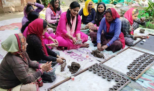 राजस्थान में इस बार गाय के गोबर से बने दीपकों की रोशनी जगमगायेगी