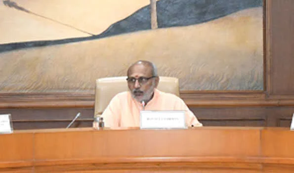 राधाकृष्णन के साथ पहली सर्वदलीय बैठक: सदन की कार्यवाही सुचारु रूप से चलाने पर सहमति