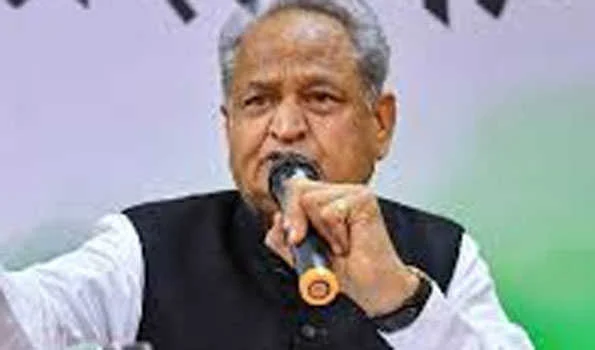 रावण बना रहे कारीगरों की सरकार को करनी चाहिए आर्थिक मदद-गहलोत