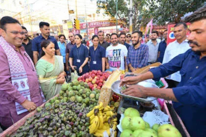 वोकल फॉर लोकल को अपनाते हुए स्थानीय उत्पादों की करें खरीद-भजनलाल