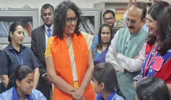 श्रीलंका की प्रधानमंत्री ने किया दिल्ली के सरकारी स्कूल का दौरा